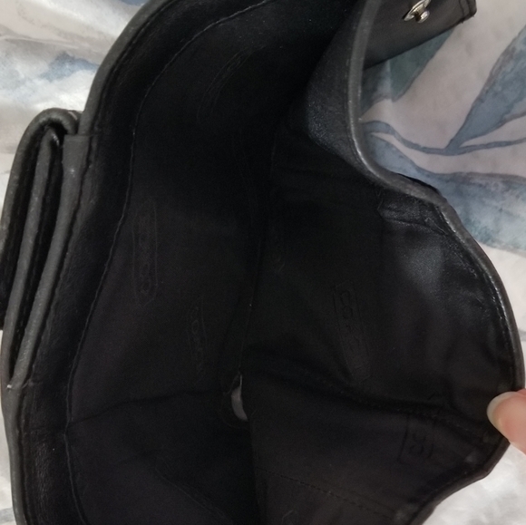 SOLD Women's black and silver wallet - Picture 5 of 5